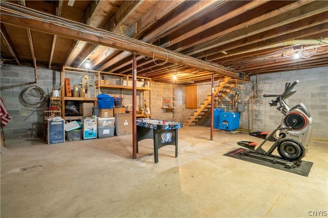 7488 East Street, Newport, NY 13416