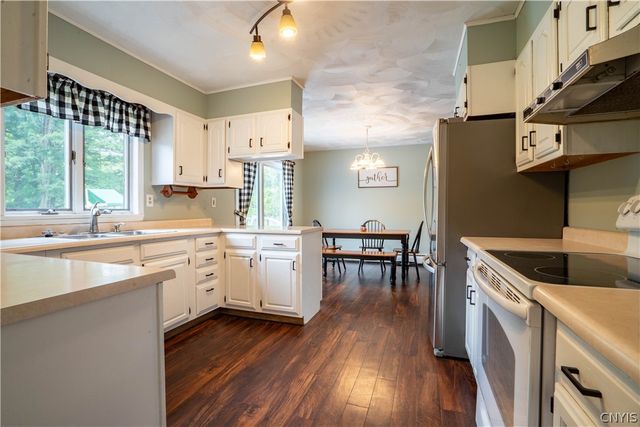 7488 East Street, Newport, NY 13416