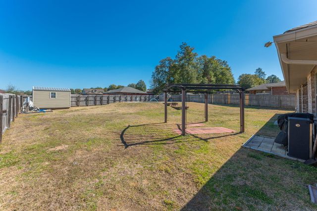 2342 Genevieve Way, Crestview, FL 32536