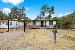 419 Maresh ST, Taylor, TX 76574