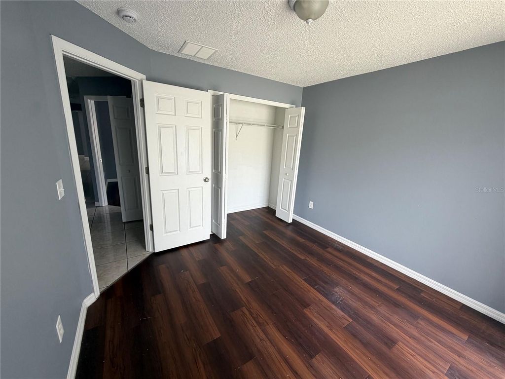 Image 19 of property listing at 2413 RUDDENSTONE WAY, Kissimmee, FL 34744