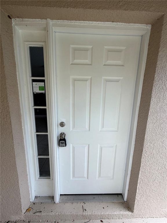 Image 4 of property listing at 2413 RUDDENSTONE WAY, Kissimmee, FL 34744