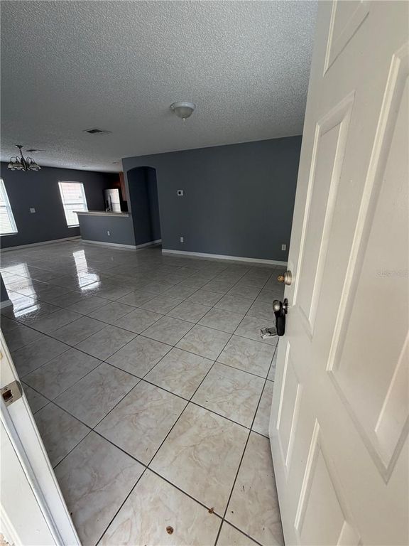 Image 5 of property listing at 2413 RUDDENSTONE WAY, Kissimmee, FL 34744