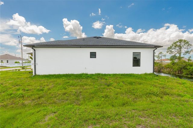 2834 NW 17th Place, Cape Coral, FL 33993