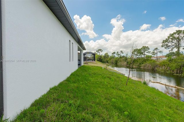 2834 NW 17th Place, Cape Coral, FL 33993