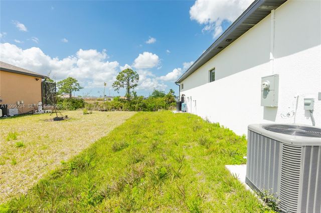 2834 NW 17th Place, Cape Coral, FL 33993