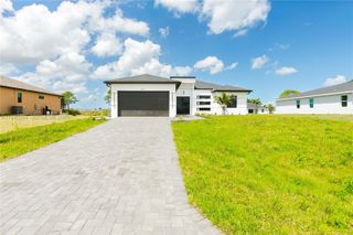 2834 NW 17th Place, Cape Coral, FL 33993