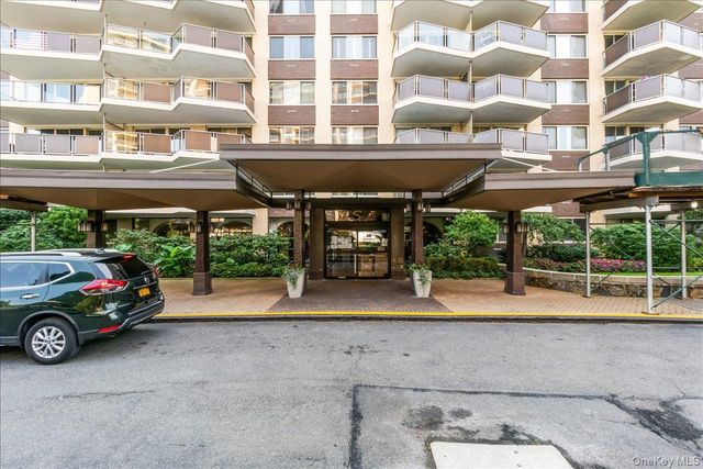 18-15 215th Street 10D, Bayside, NY 11360