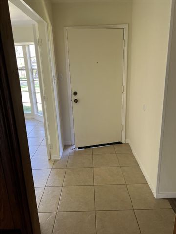 12203 Hickory Hollow Lane, Pinehurst, TX 77362