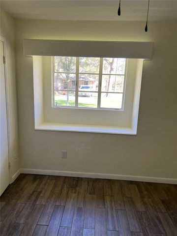 12203 Hickory Hollow Lane, Pinehurst, TX 77362