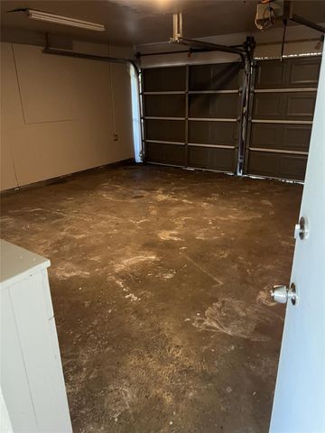 12203 Hickory Hollow Lane, Pinehurst, TX 77362