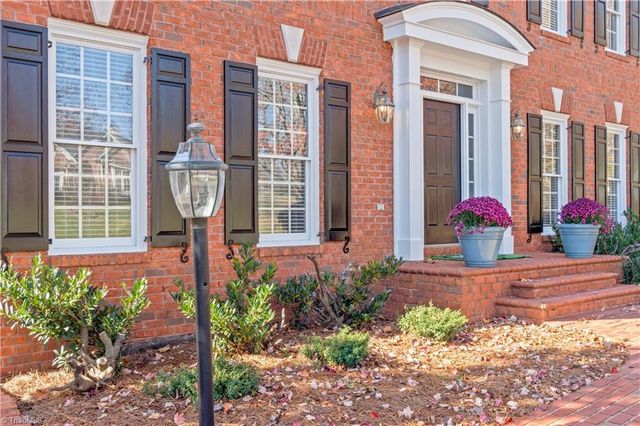 109 Isleworth Court, Advance, NC 27006