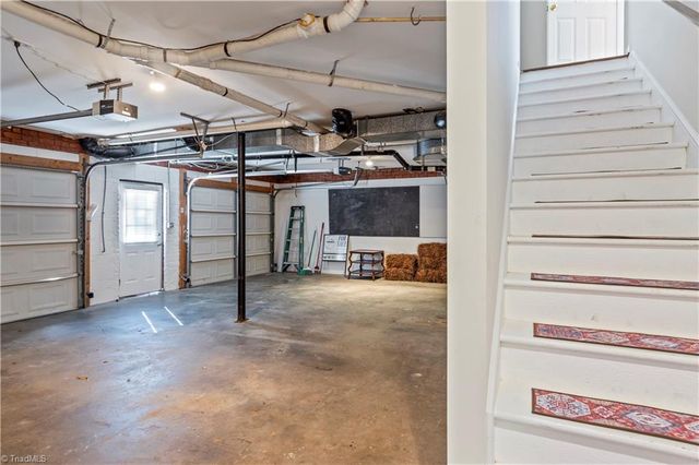 109 Isleworth Court, Advance, NC 27006