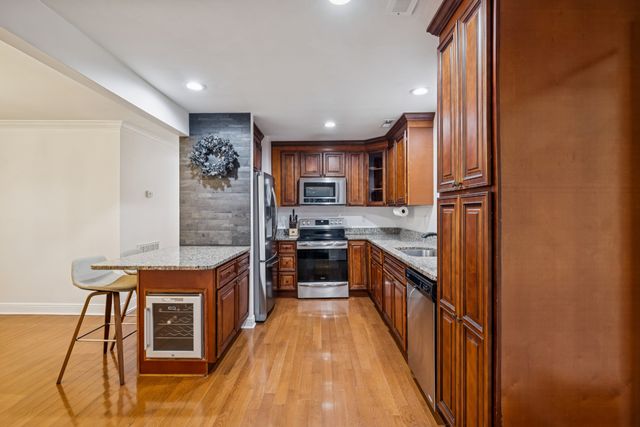 1285 Sandy Valley Rd, Hendersonville, TN 37075