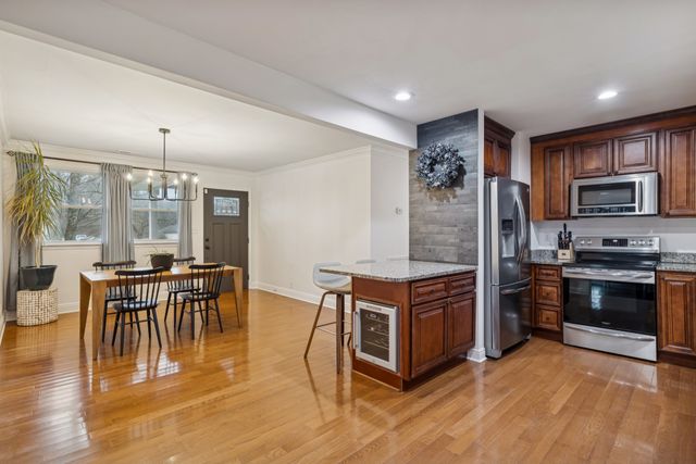 1285 Sandy Valley Rd, Hendersonville, TN 37075