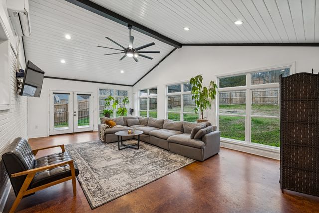 1285 Sandy Valley Rd, Hendersonville, TN 37075