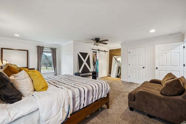 1285 Sandy Valley Rd, Hendersonville, TN 37075