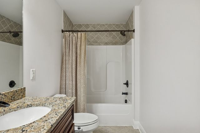 1285 Sandy Valley Rd, Hendersonville, TN 37075