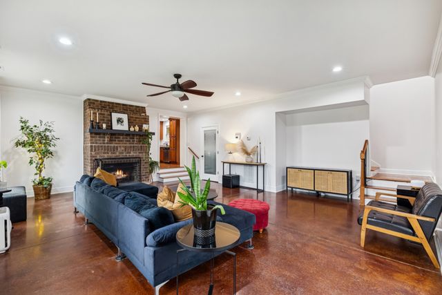 1285 Sandy Valley Rd, Hendersonville, TN 37075