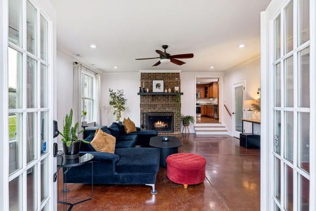 1285 Sandy Valley Rd, Hendersonville, TN 37075