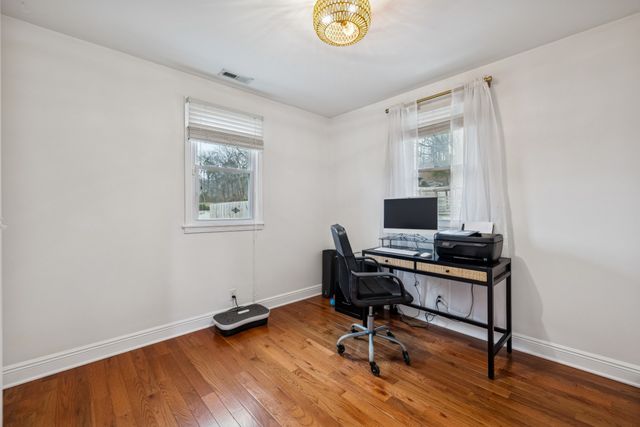 1285 Sandy Valley Rd, Hendersonville, TN 37075