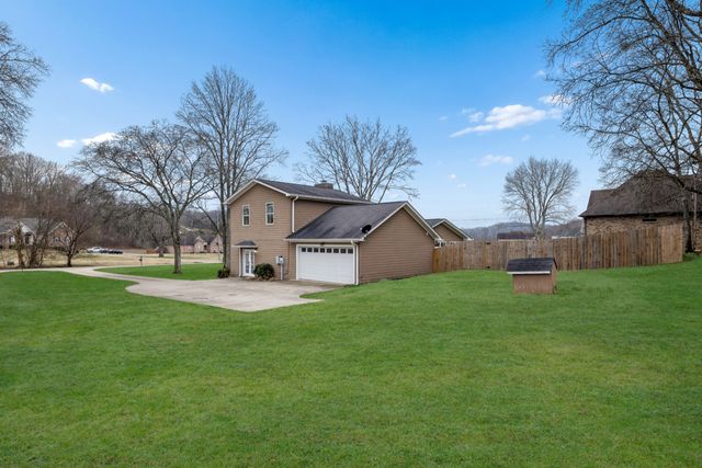 1285 Sandy Valley Rd, Hendersonville, TN 37075