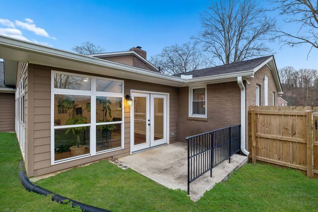 1285 Sandy Valley Rd, Hendersonville, TN 37075