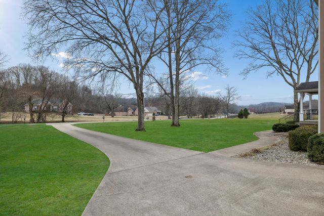 1285 Sandy Valley Rd, Hendersonville, TN 37075