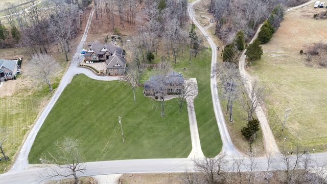 1285 Sandy Valley Rd, Hendersonville, TN 37075