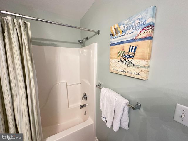 712-B MOORING RD, Ocean City, MD 21842