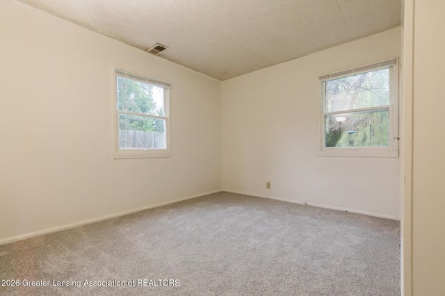 2104 Mary Avenue, Lansing, MI 48910