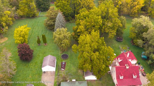 2104 Mary Avenue, Lansing, MI 48910