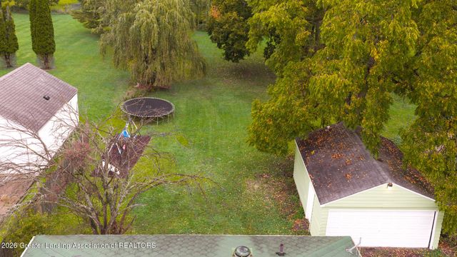 2104 Mary Avenue, Lansing, MI 48910