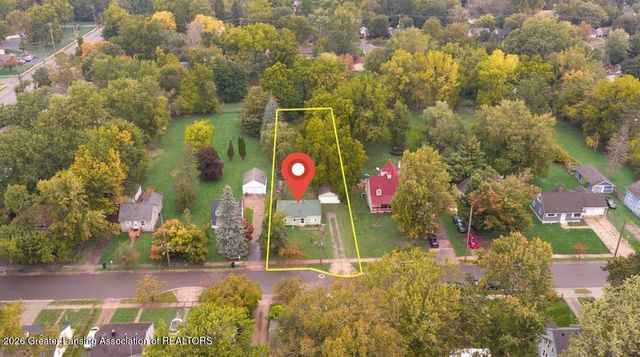 2104 Mary Avenue, Lansing, MI 48910