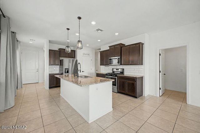 14746 S Avenida Lago De Plata, Vail, AZ 85641