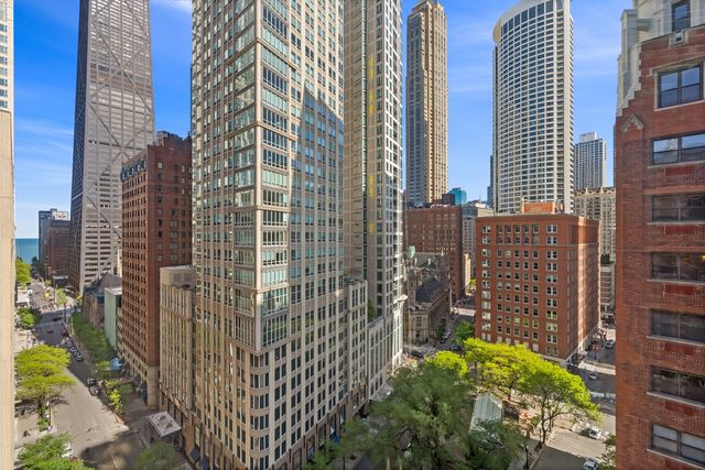 40 E Delaware Place 1502, Chicago, IL 60611