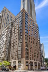 40 E Delaware Place 1502, Chicago, IL 60611