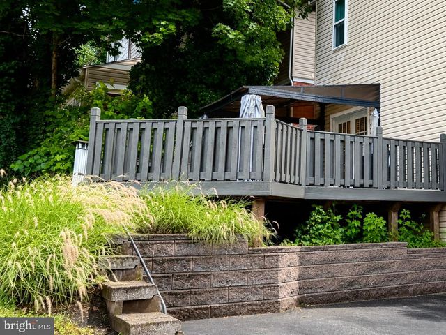 48 E LOGAN AVE, Glenolden, PA 19036