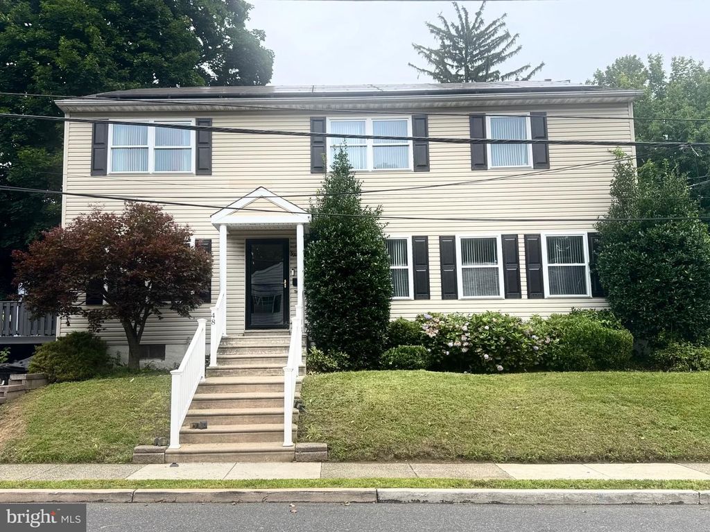 48 E LOGAN AVE, Glenolden, PA 19036