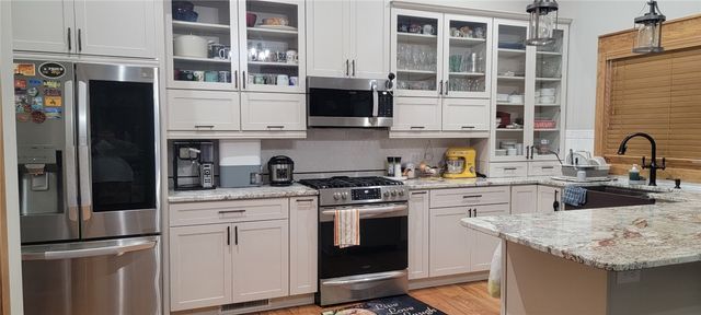 332 Two Rivers Drive, Westminster, SC 29693