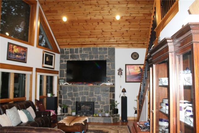 332 Two Rivers Drive, Westminster, SC 29693