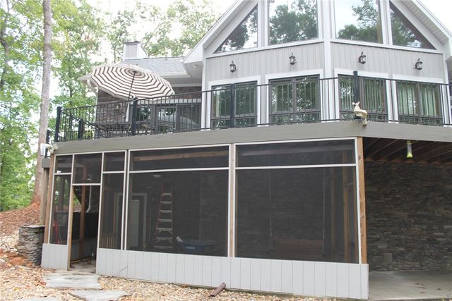 332 Two Rivers Drive, Westminster, SC 29693