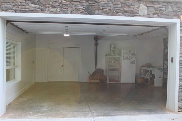 332 Two Rivers Drive, Westminster, SC 29693
