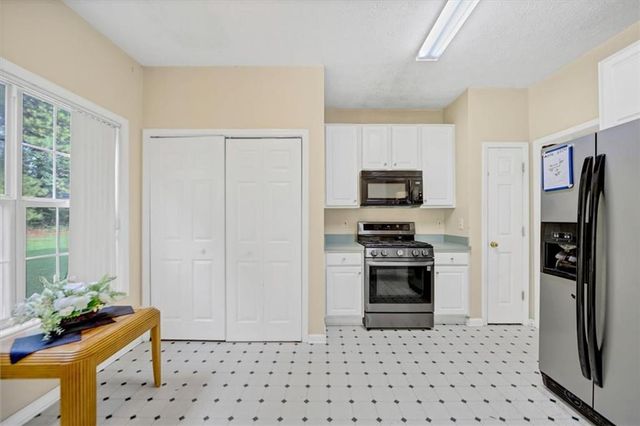 141 Derby Drive, Riverdale, GA 30274