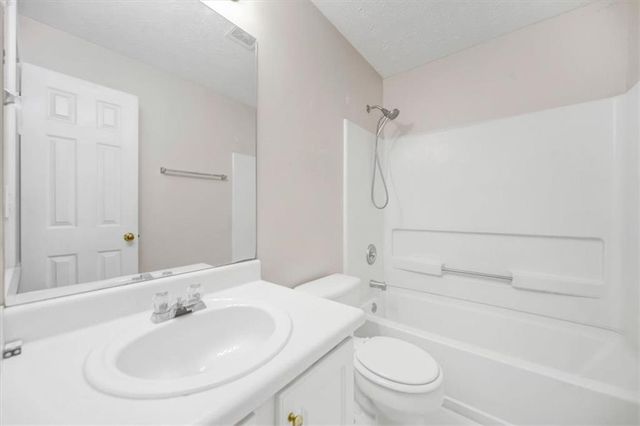 141 Derby Drive, Riverdale, GA 30274