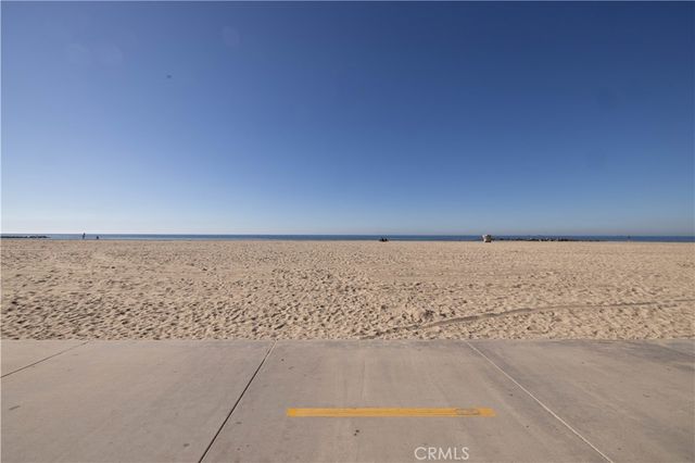 3012 W Oceanfront, Newport Beach, CA 92663
