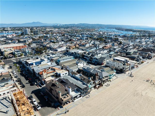 3012 W Oceanfront, Newport Beach, CA 92663