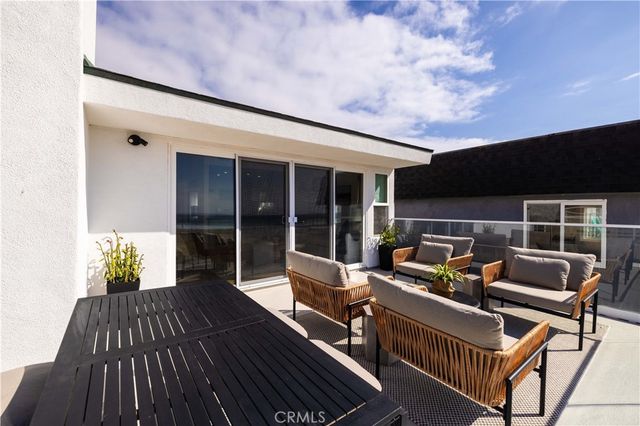 3012 W Oceanfront, Newport Beach, CA 92663