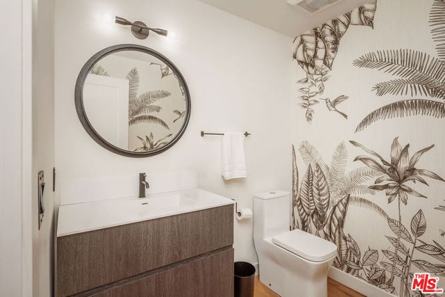 13173 Pacific 202, Playa Vista, CA 90094