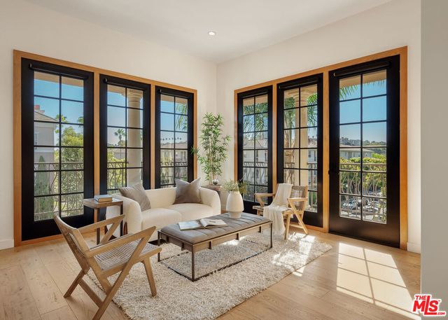 13173 Pacific 202, Playa Vista, CA 90094